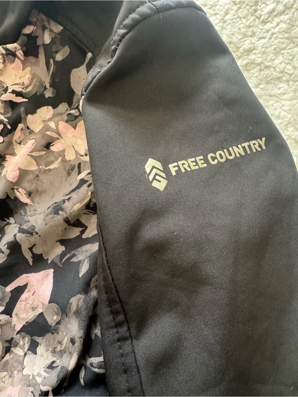 Free Country Girls Floral Hooded Softshell Jacket - Black & Pink